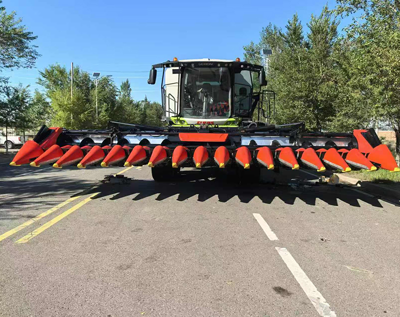 鑫万达4YG-1650玉米割台