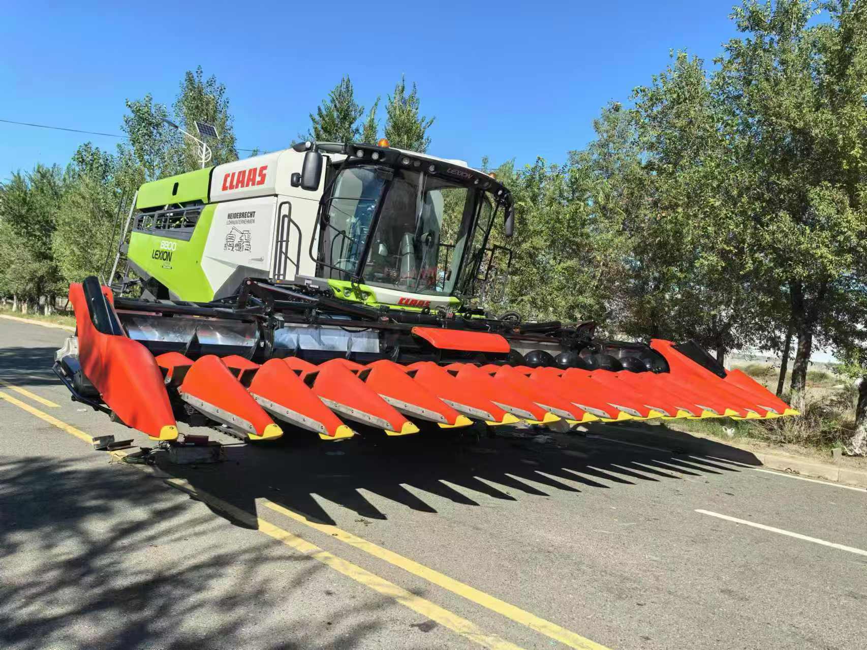 鑫万达4YG-1650玉米割台