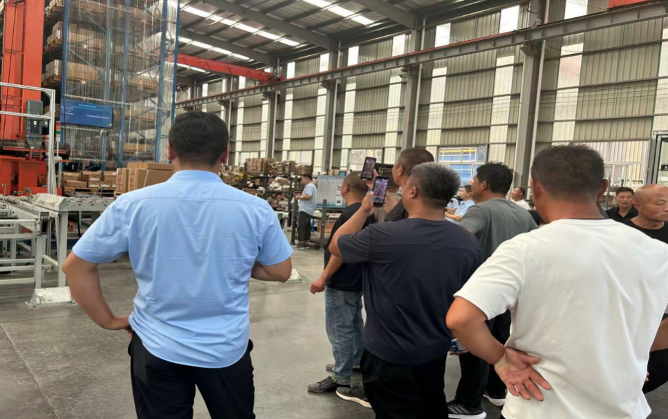 探索农机“智”造新征程，唐山市农机手走进鑫万达